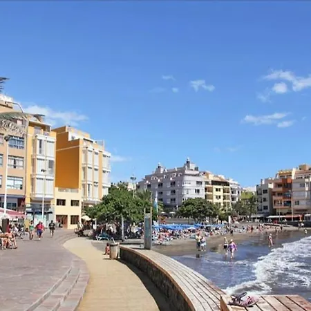 Ferienhaus Spacious Chalet Next To The Sea - Airport San Isidro (Tenerife)