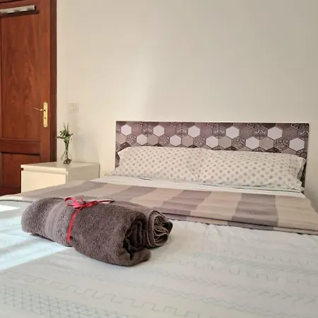 Ferienhaus Spacious Chalet Next To The Sea - Airport San Isidro (Tenerife)
