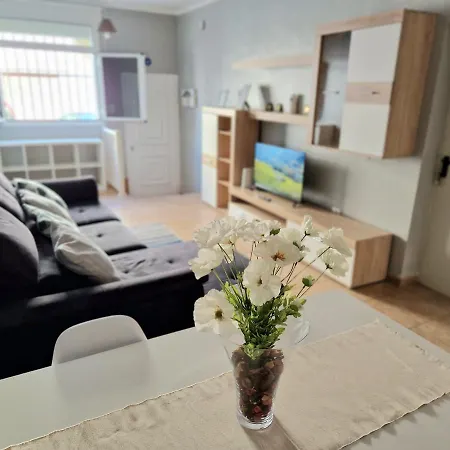 Holiday home Spacious Chalet Next To The Sea - Airport *
