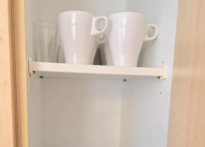 Spacious Chalet Next To The Sea - Airport