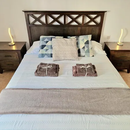 펜션 Spacious Next To The Sea - Airport *