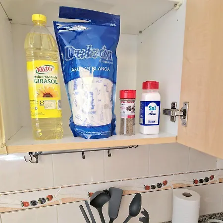 別荘 Spacious Chalet Next To The Sea - Airport